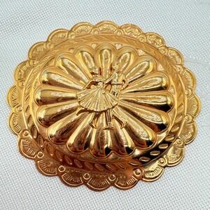Vintage Gold Tone Fluted Large Medallion Brooch w/ Dancing Couple
